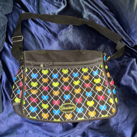 Sketchers Heart laptop bag/ crossbody school bag - Picture 2 of 5